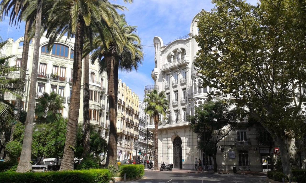 Tranquilo Y Acogedor En El Centro De La Ciudad Apartamento Valência Exterior foto